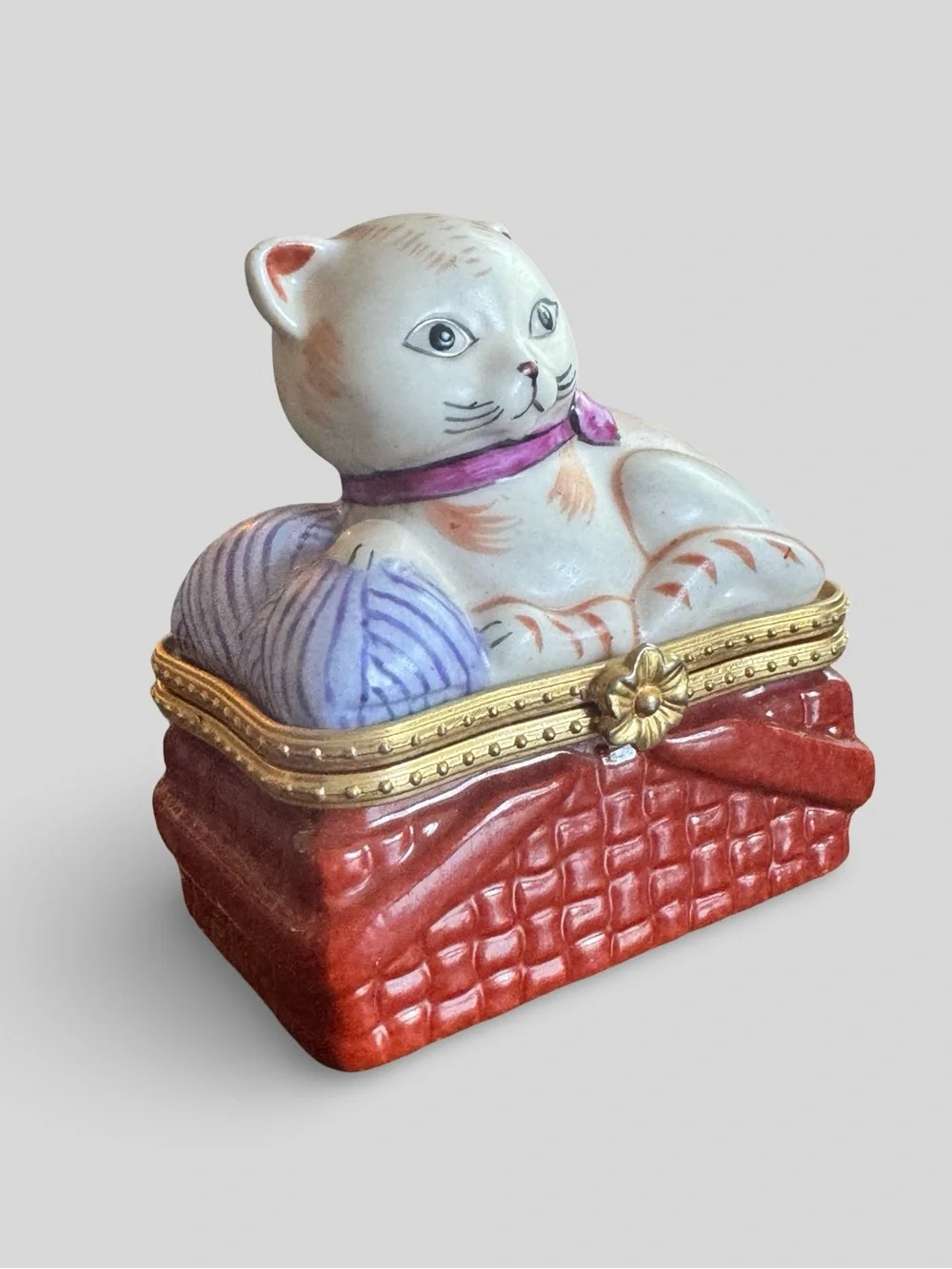 Decorative White Cat Trinket Box with Pink Collar and Red Base
